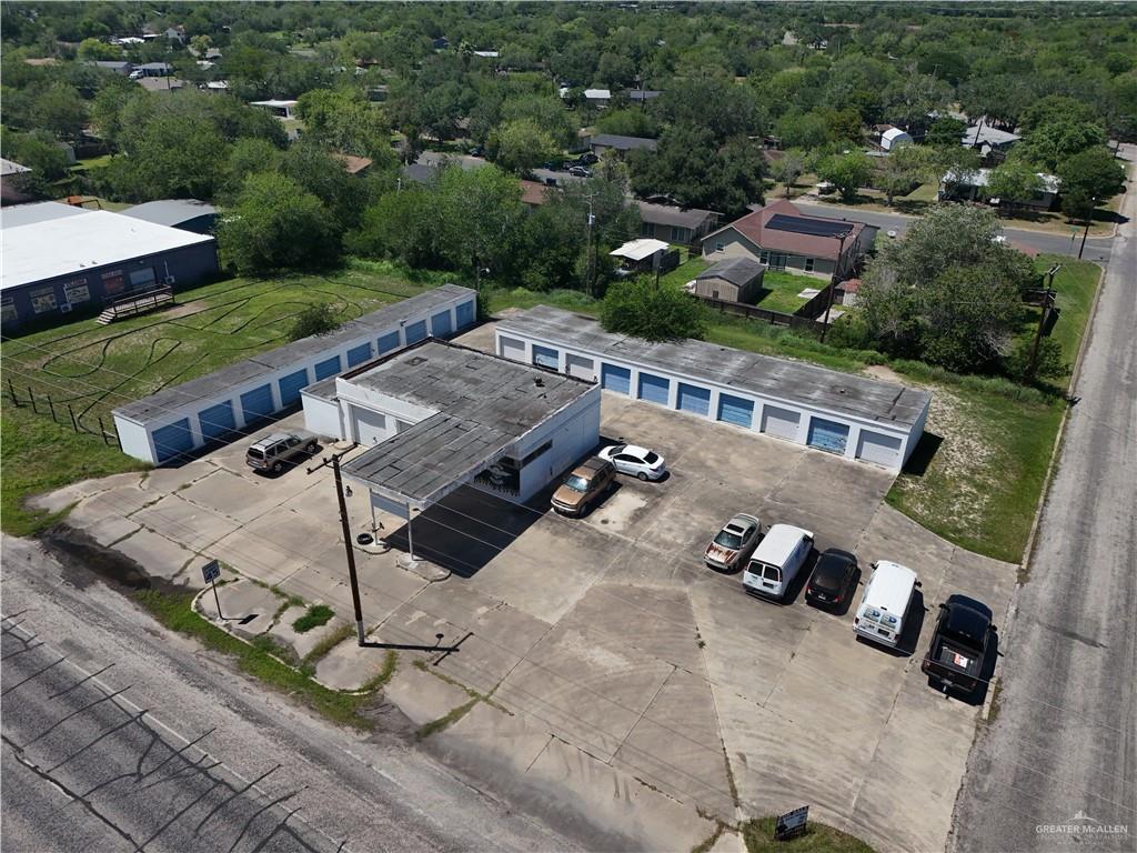 Self-storage facility, 1811 S Washington St, Beeville, TX